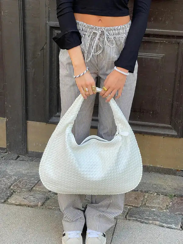 2024 Fashion Woven Shoulder Bag