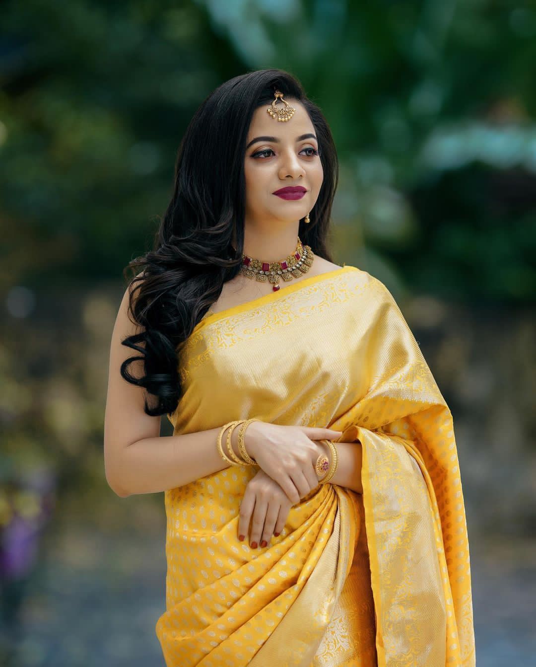 Extraordinary Yellow Soft Banarasi Silk Saree With Sensational Blouse Piece