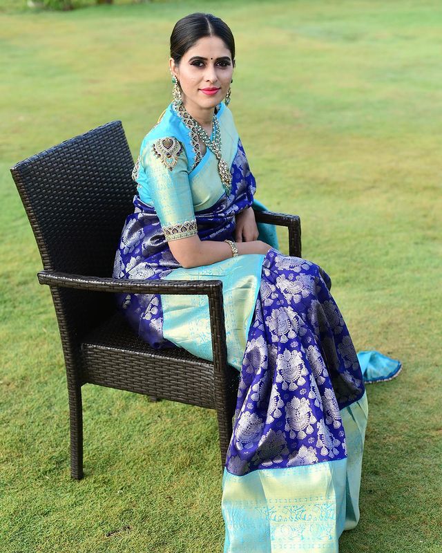 Denouement Blue Soft Banarsi Silk Saree With Glorious Blouse Piece