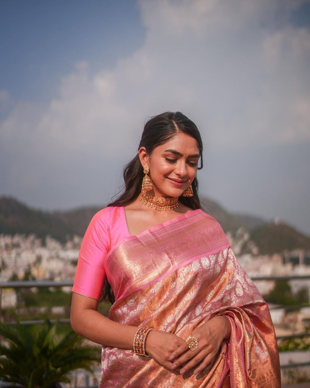 Attractive Pink Soft Banarasi Silk Saree With Impressive Blouse Piece