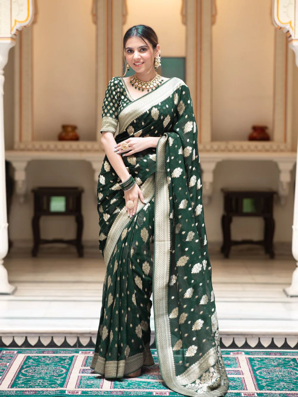 Exceptional Dark Green Soft Banarasi Silk Saree With Exceptional Blouse Piece