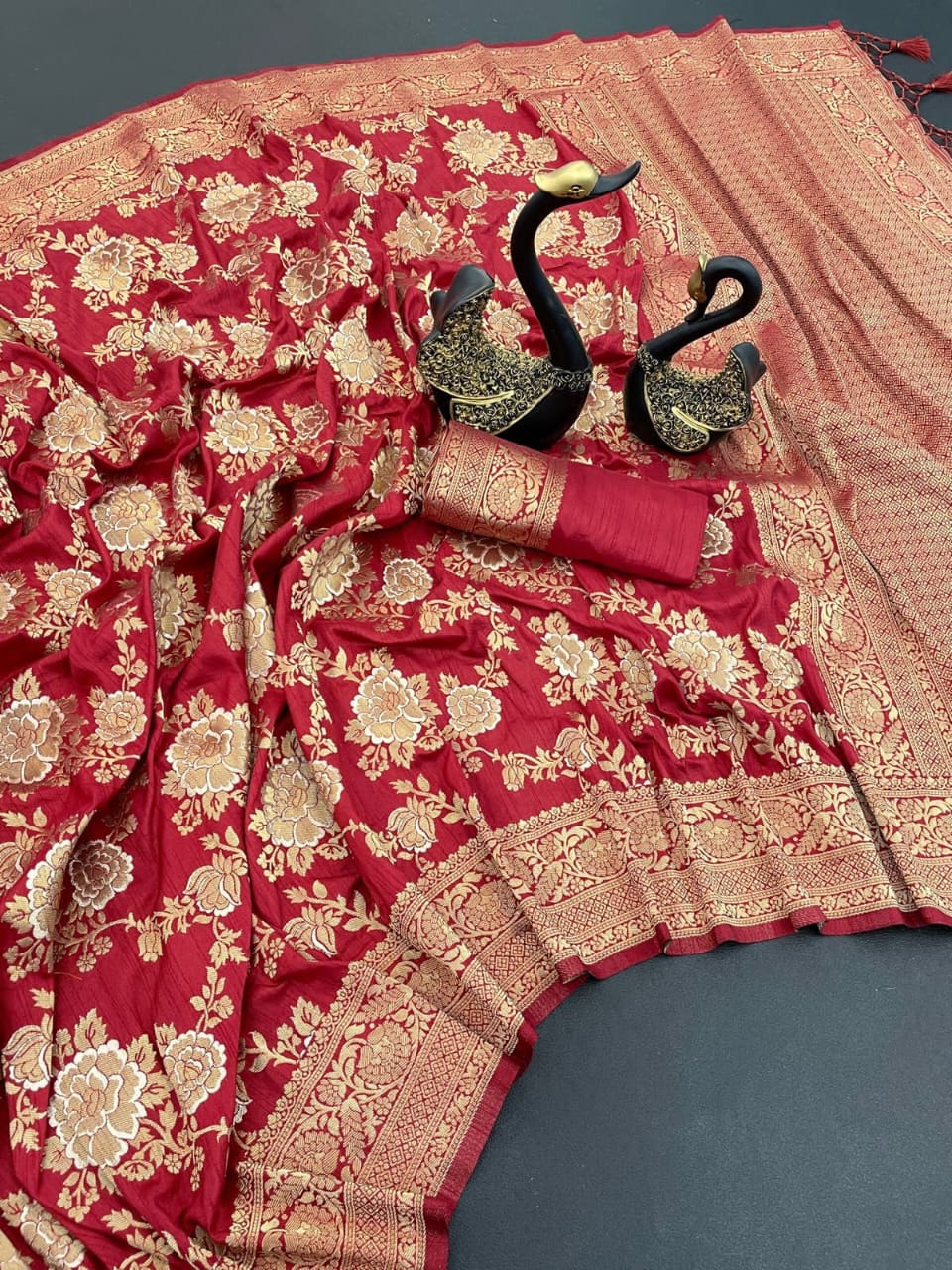 Ravishing Maroon Soft Banarasi Silk Saree With Jazzy Blouse Piece