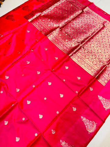 Splendorous Dark Pink Soft Banarasi Silk Saree With Fantabulous Blouse Piece