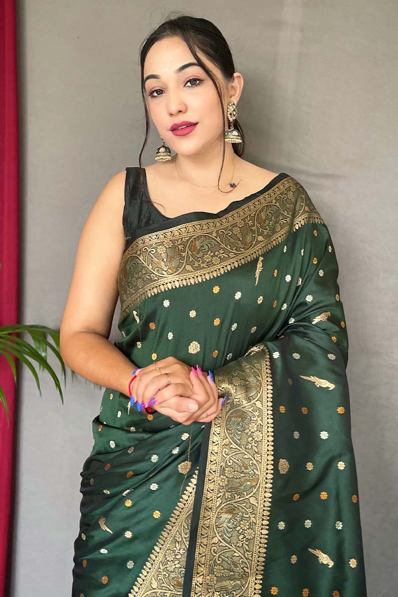 Unequalled Dark Green Soft Banarasi Silk Saree With Exemplary Blouse Piece